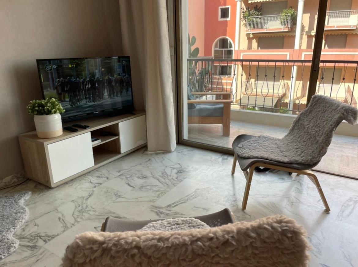 studio 2 pers , 40m2 en bord de mer avec vue mer Menton Eksteriør bilde